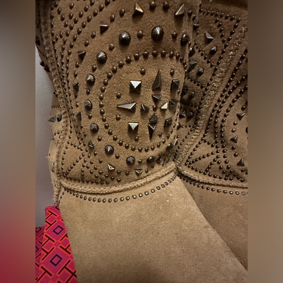 Limited Edition Studded Boots | UGG - Picture 2 of 4